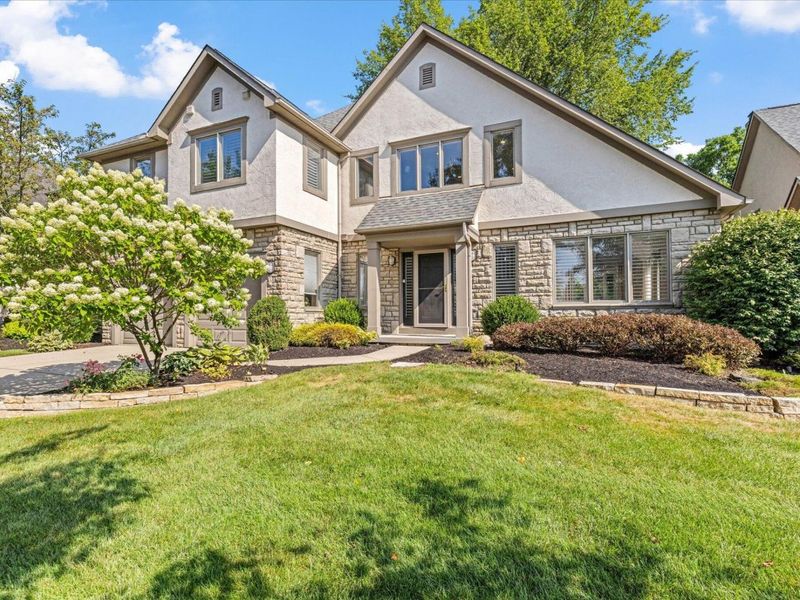 962 Augusta Glen Drive, Columbus, OH 43235 Photo 2