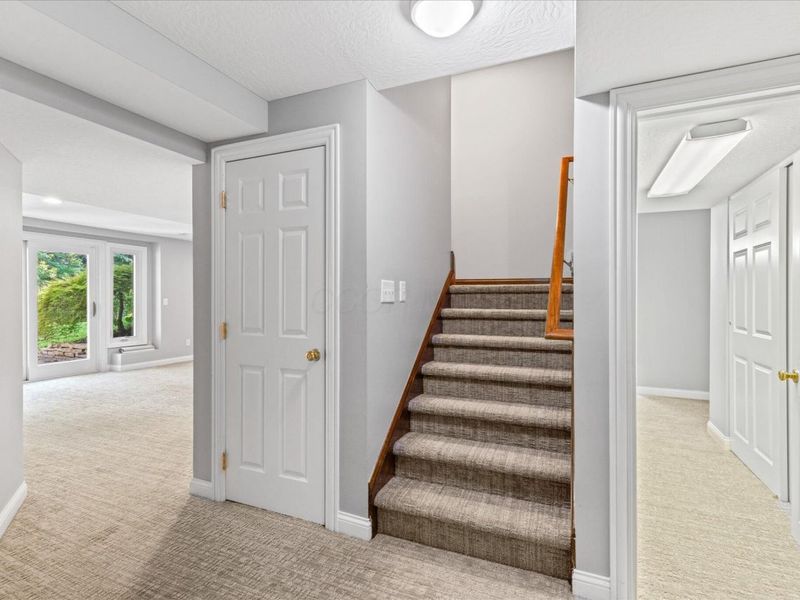 962 Augusta Glen Drive, Columbus, OH 43235 Photo 20