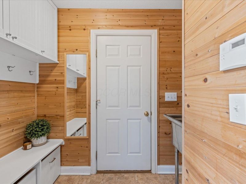 962 Augusta Glen Drive, Columbus, OH 43235 Photo 8