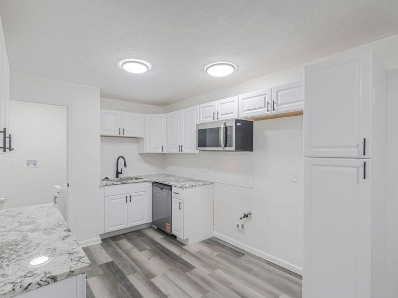 3860 Evanston Road, Columbus, OH 43232 Photo 11