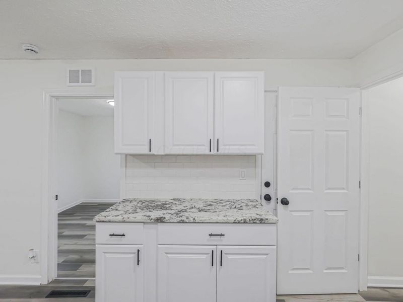 3860 Evanston Road, Columbus, OH 43232 Photo 14