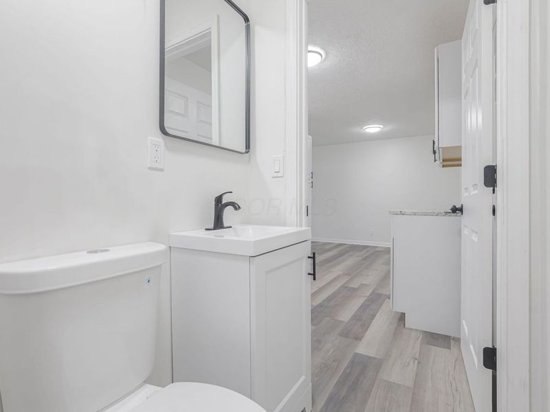 3860 Evanston Road, Columbus, OH 43232 Photo 18