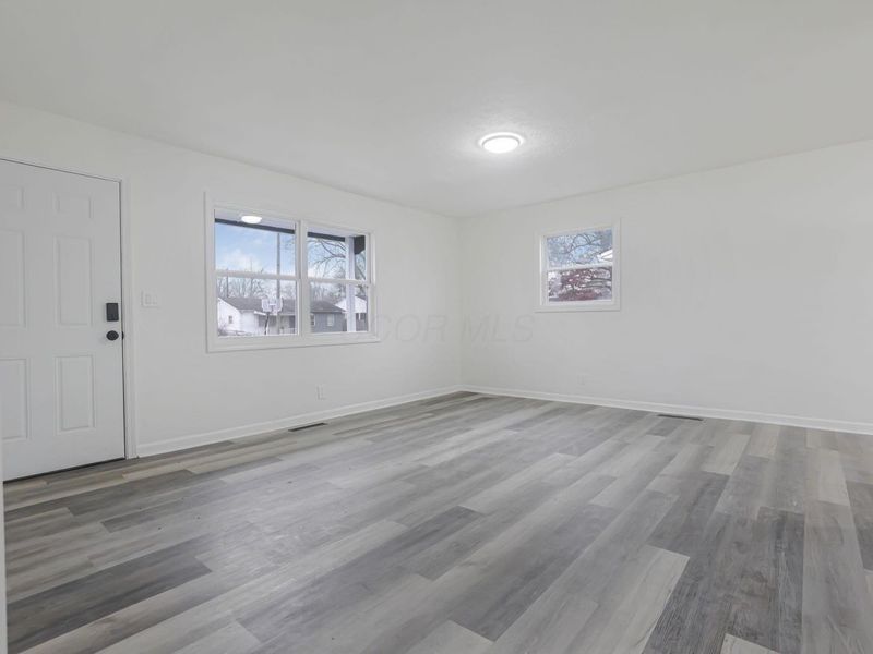 3860 Evanston Road, Columbus, OH 43232 Photo 6