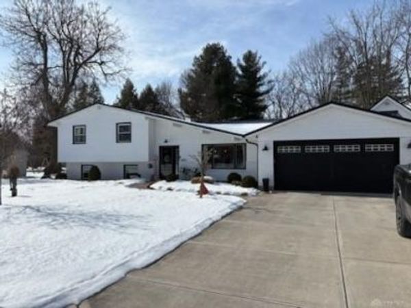 5940 Bradley Drive, Tipp City, OH 45371