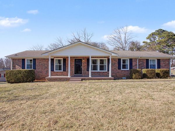605 Crestland Dr, Columbia, TN 38401
