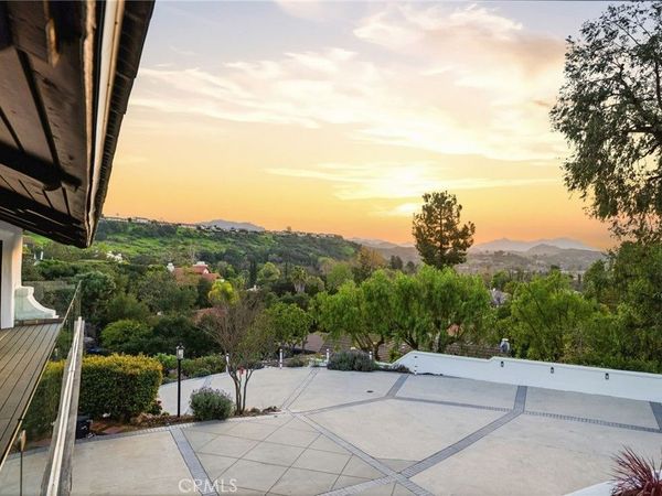 31673 Foxfield, Westlake Village, CA 91361