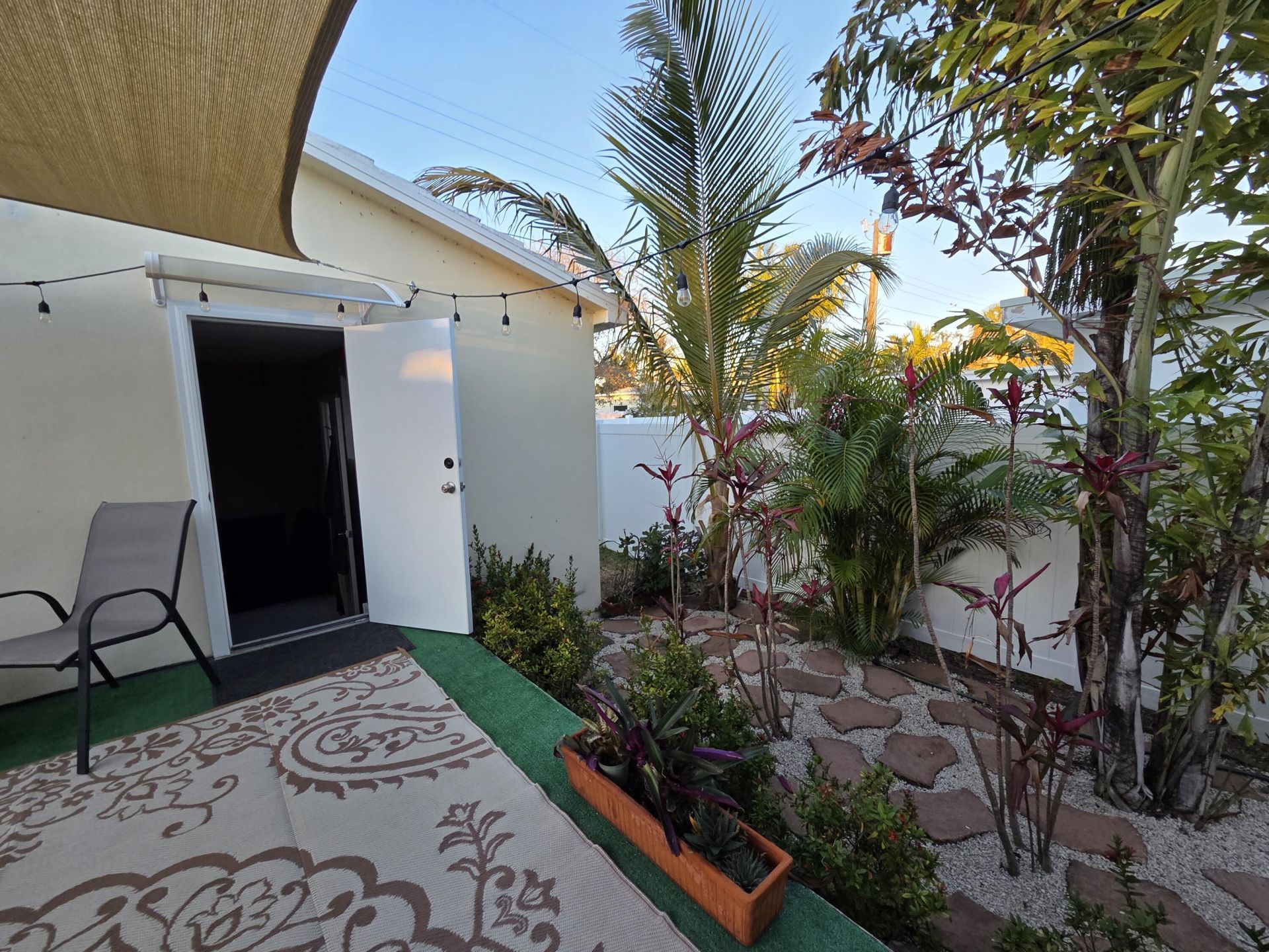 228 Vanderbilt Drive, Lake Worth, FL 33460 Photo