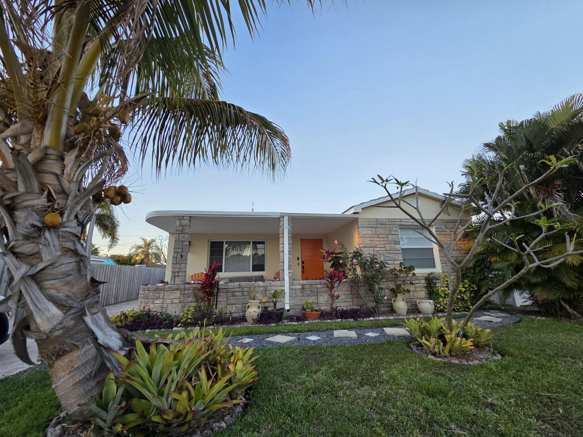 228 Vanderbilt Drive, Lake Worth, FL 33460 Photo