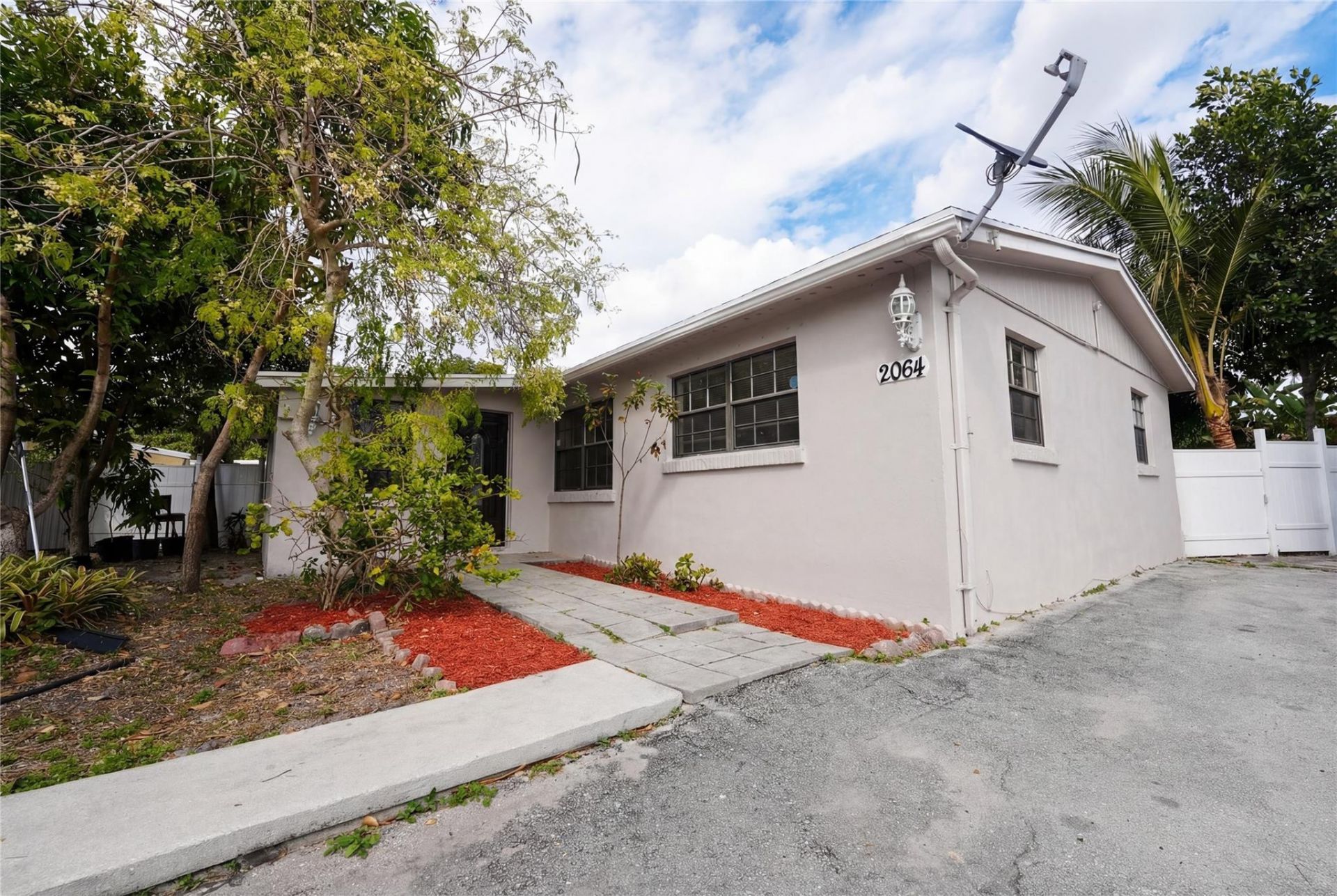 2064 E Carol Circle, West Palm Beach, FL 33415 Photo