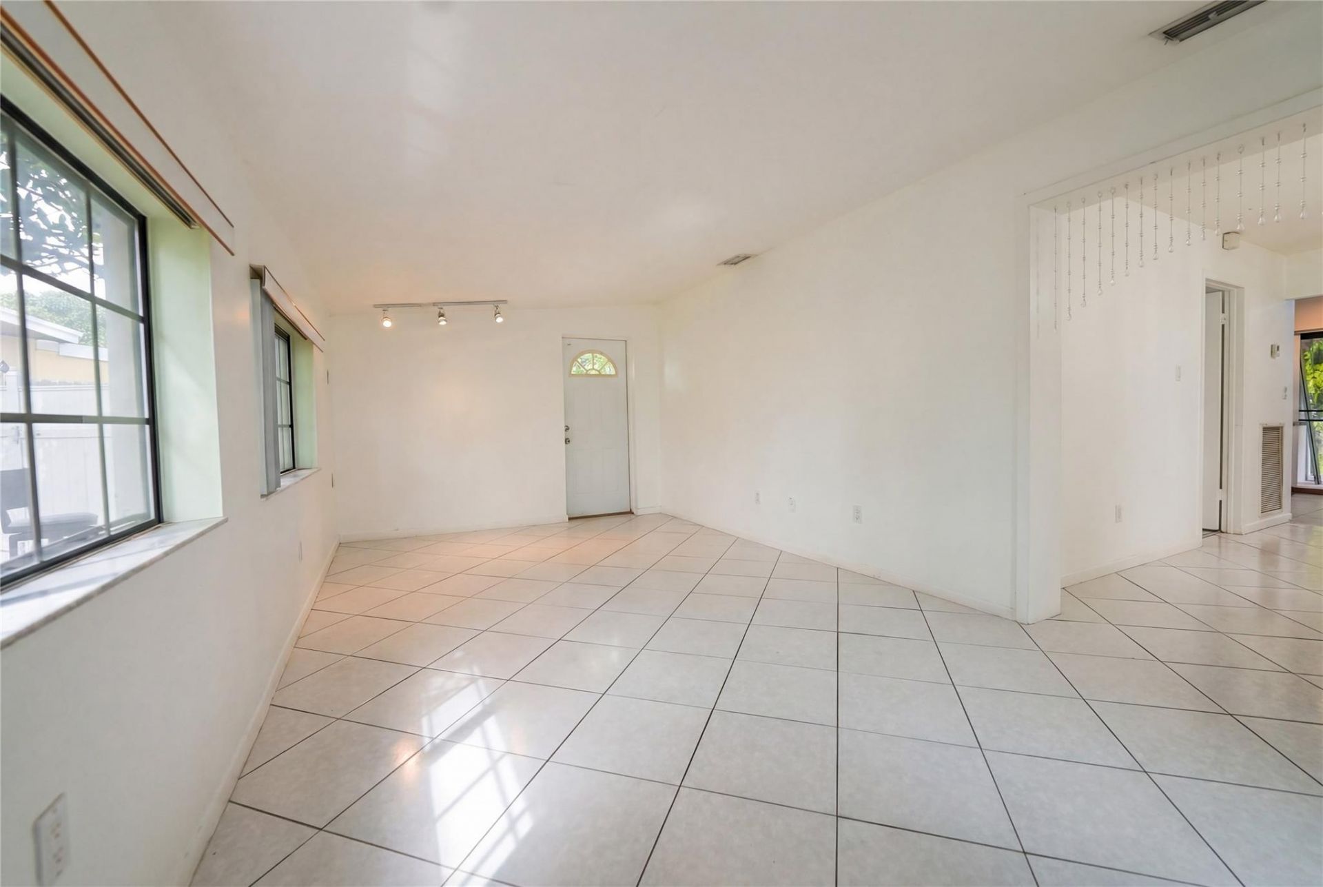 2064 E Carol Circle, West Palm Beach, FL 33415 Photo