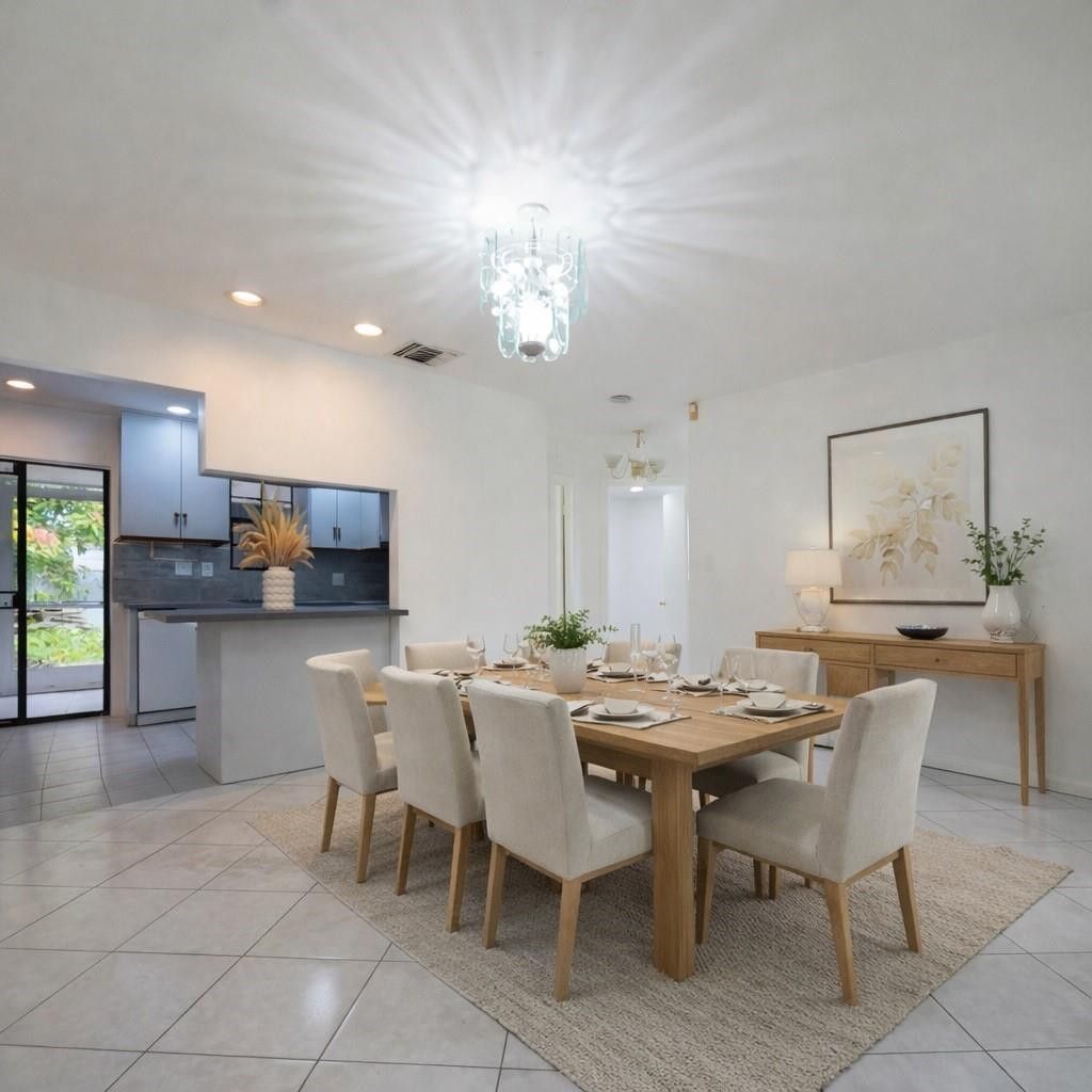 2064 E Carol Circle, West Palm Beach, FL 33415 Photo