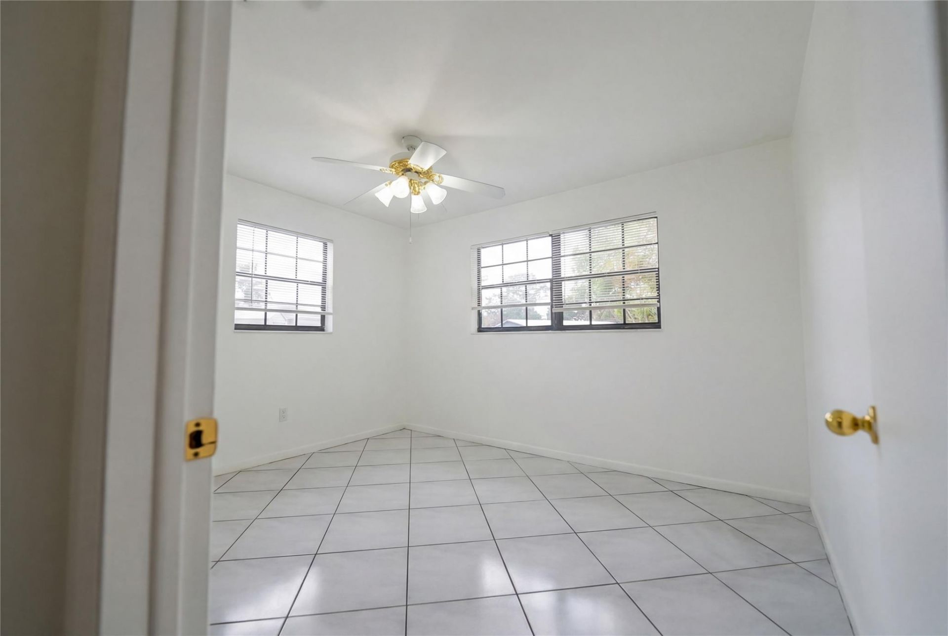 2064 E Carol Circle, West Palm Beach, FL 33415 Photo