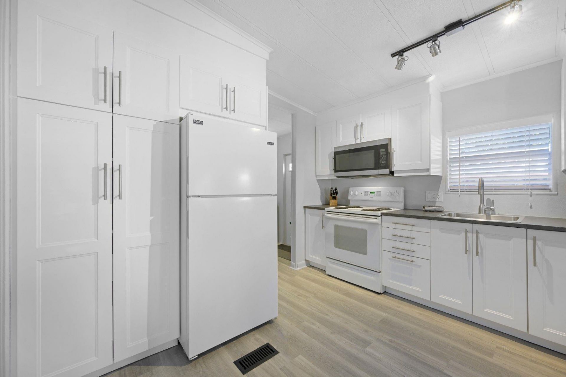 5311 SW 29th Avenue, Fort Lauderdale, FL 33312 Photo