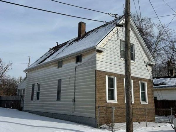 5415 Caleb Court, Cleveland, OH 44127