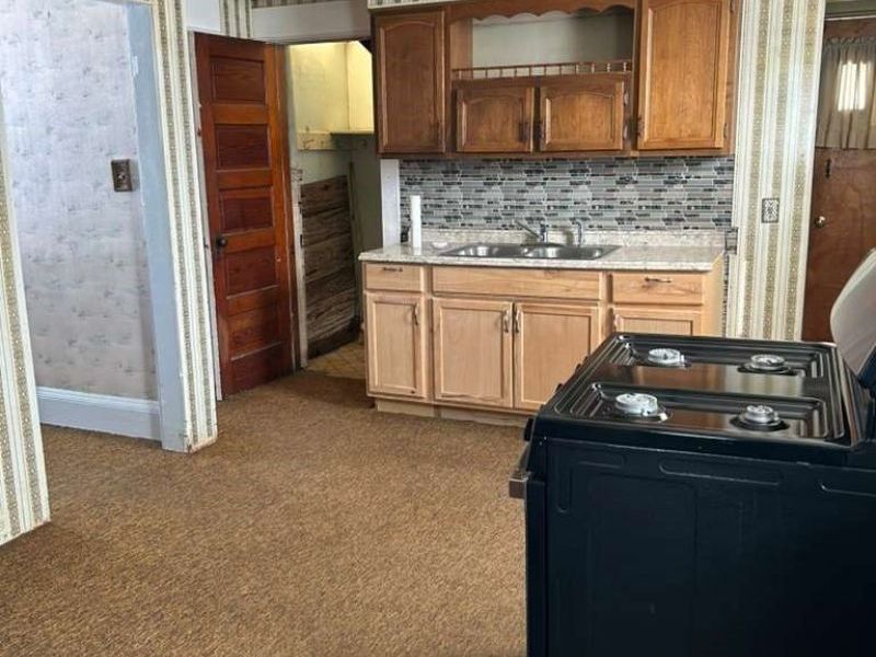 5415 Caleb Court, Cleveland, OH 44127 Photo 11