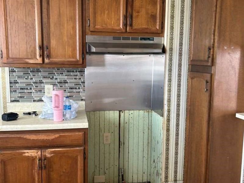 5415 Caleb Court, Cleveland, OH 44127 Photo 3