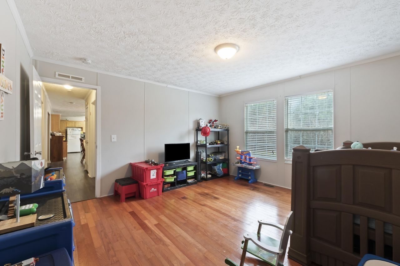 165 Infinity Drive Photo 17