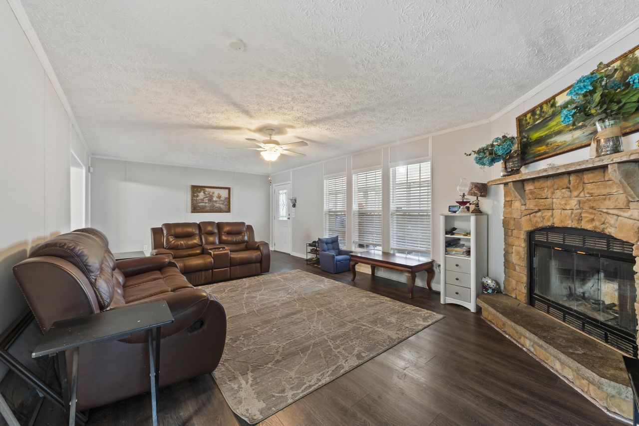 165 Infinity Drive Photo 7