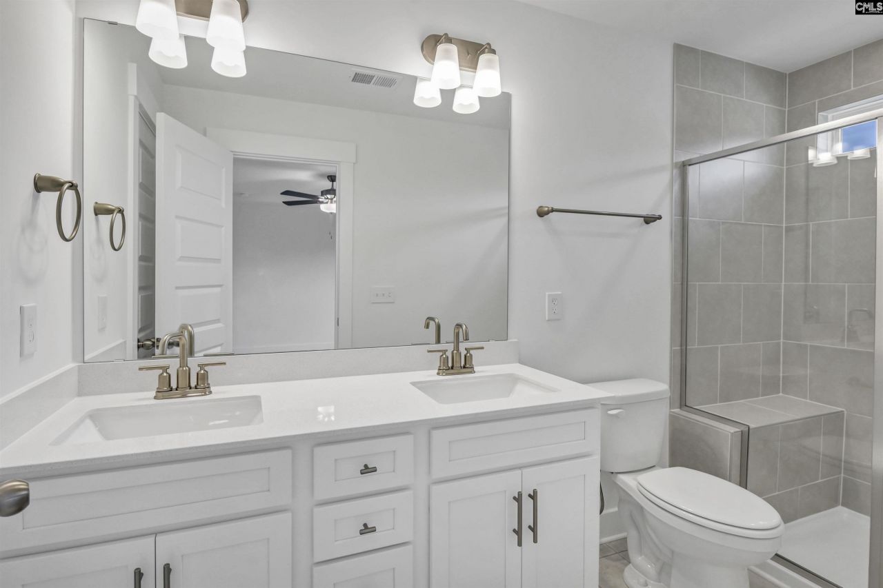 502 Adelaide Court Photo 26