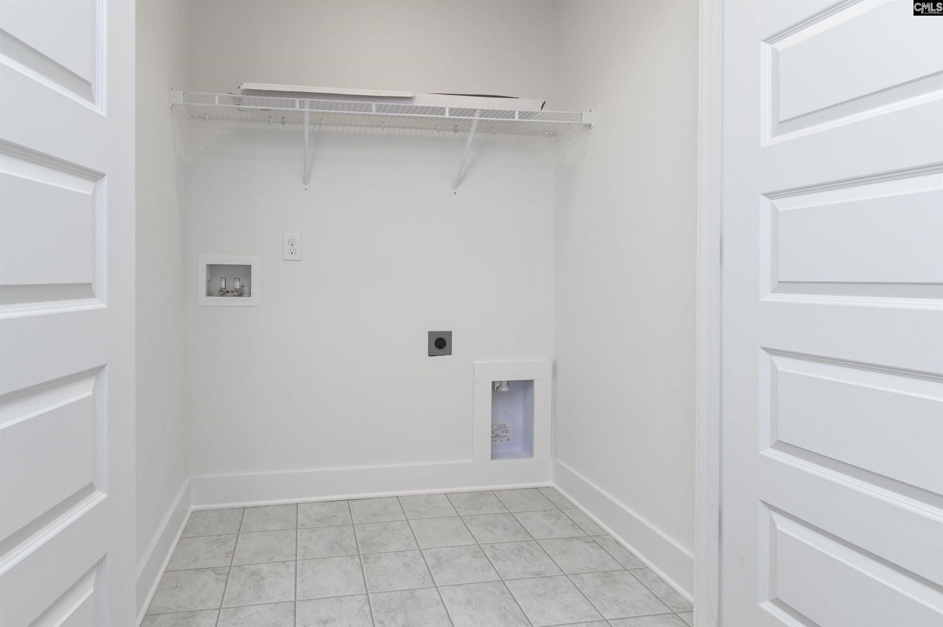 502 Adelaide Court Photo 27