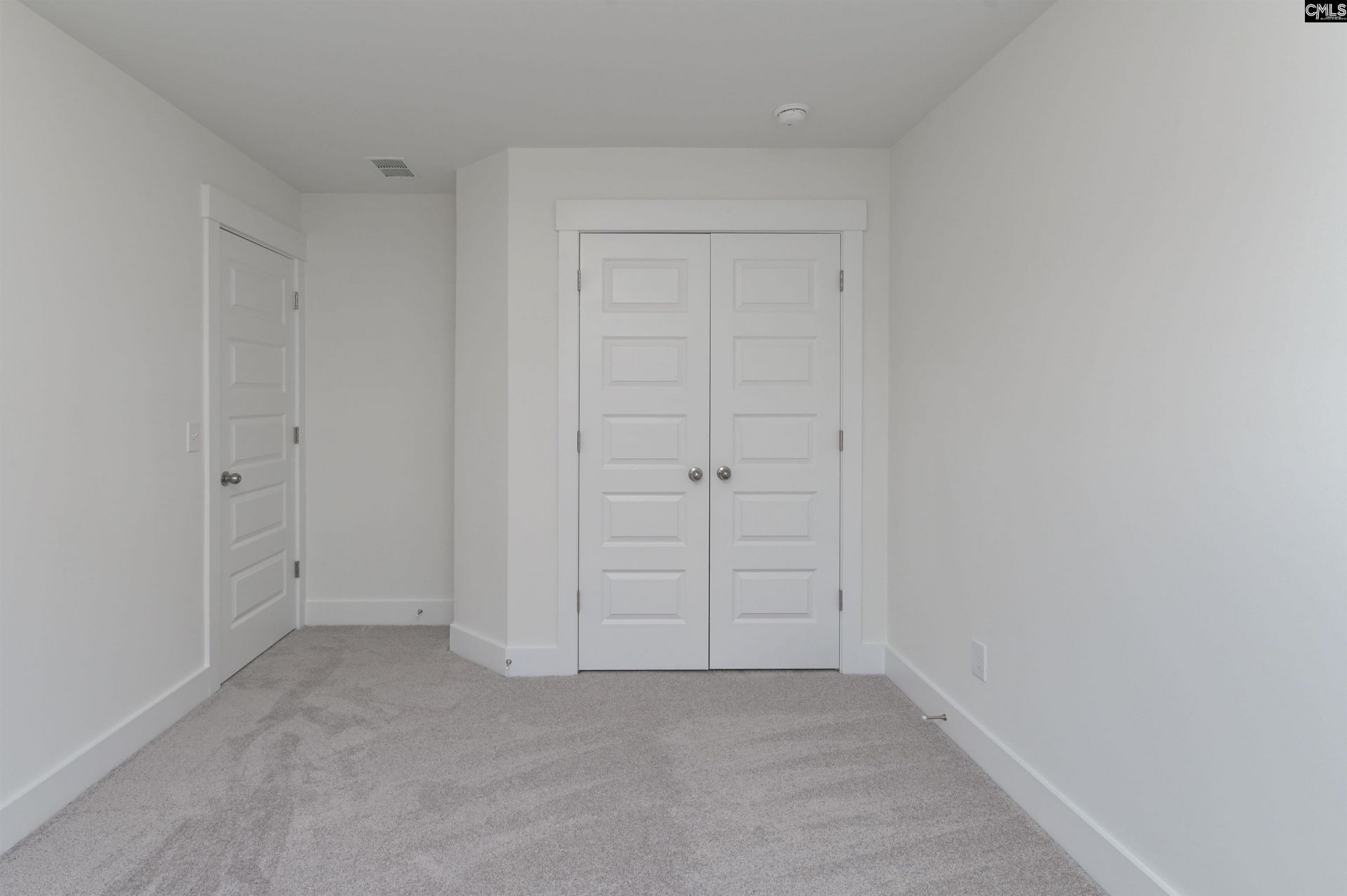 502 Adelaide Court Photo 29