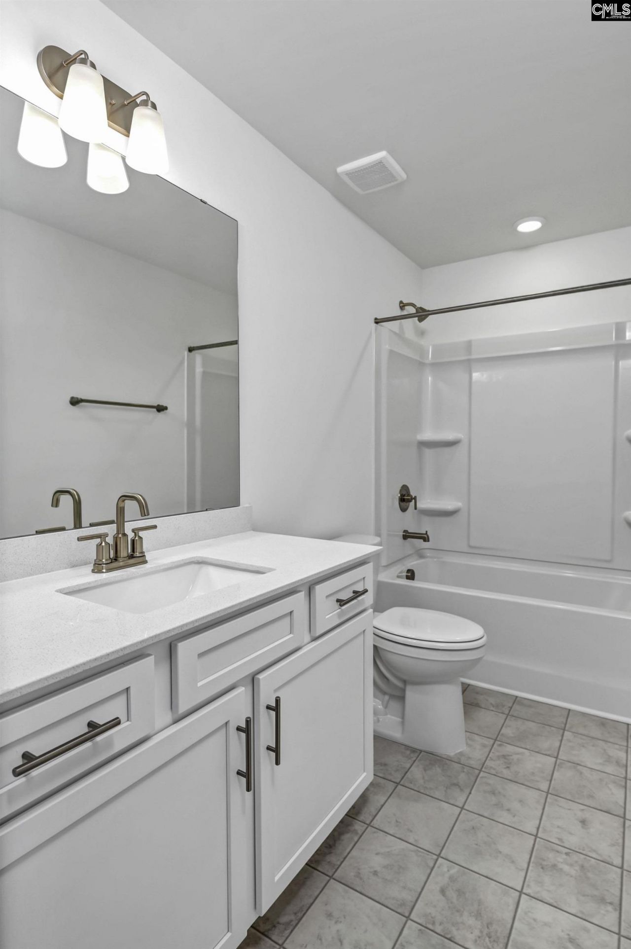 502 Adelaide Court Photo 30