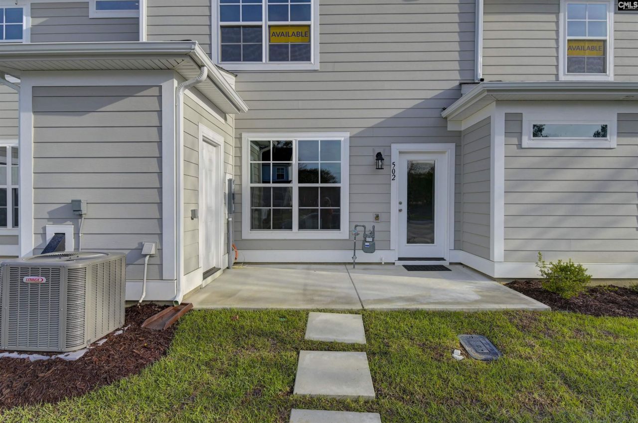 502 Adelaide Court Photo 36