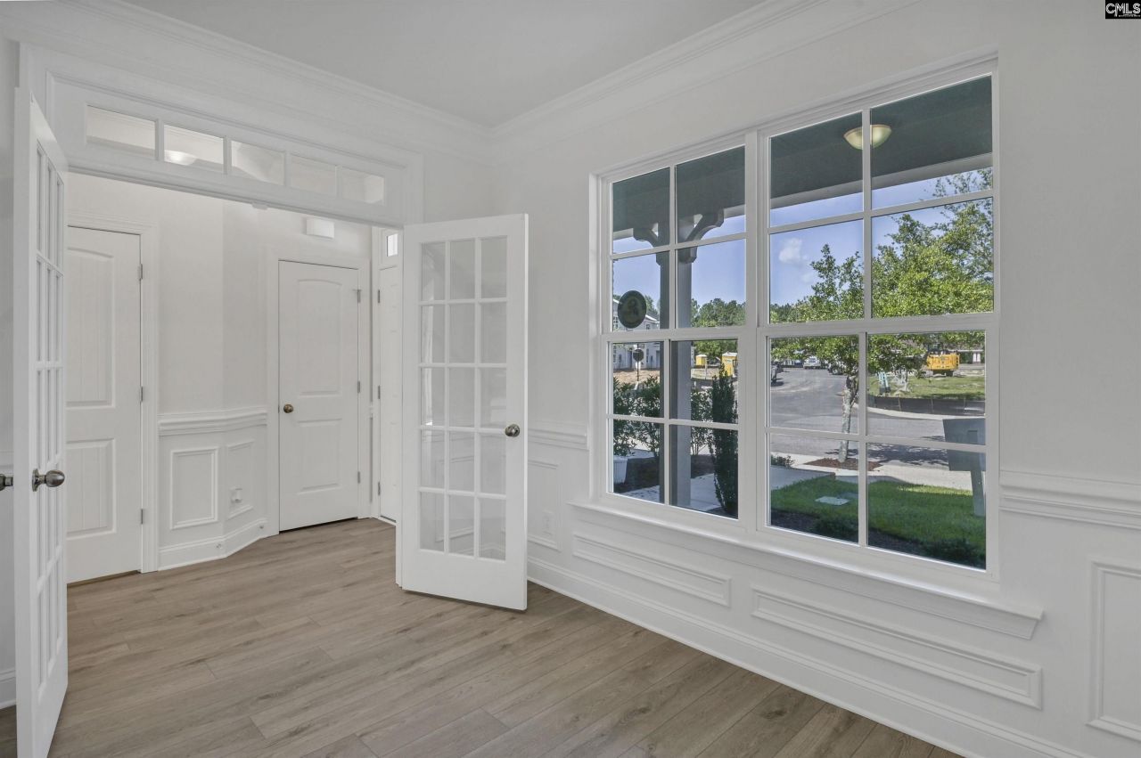 502 Adelaide Court Photo 7