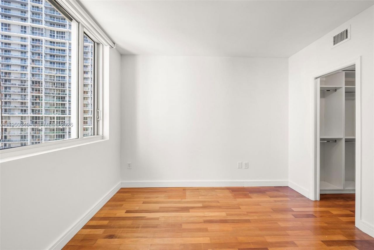 500 Brickell Ave, Unit 2901, Miami, FL 33131 Photo