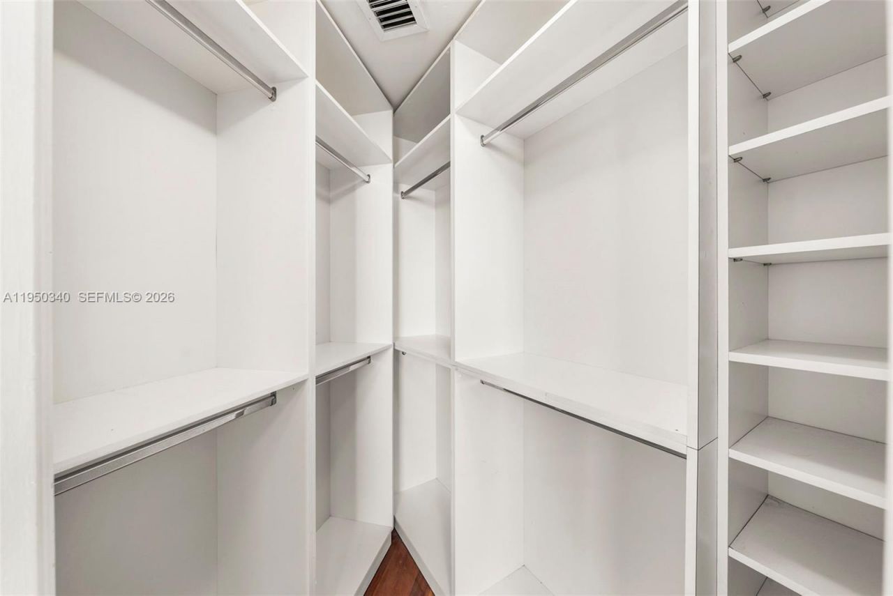 500 Brickell Ave, Unit 2901, Miami, FL 33131 Photo