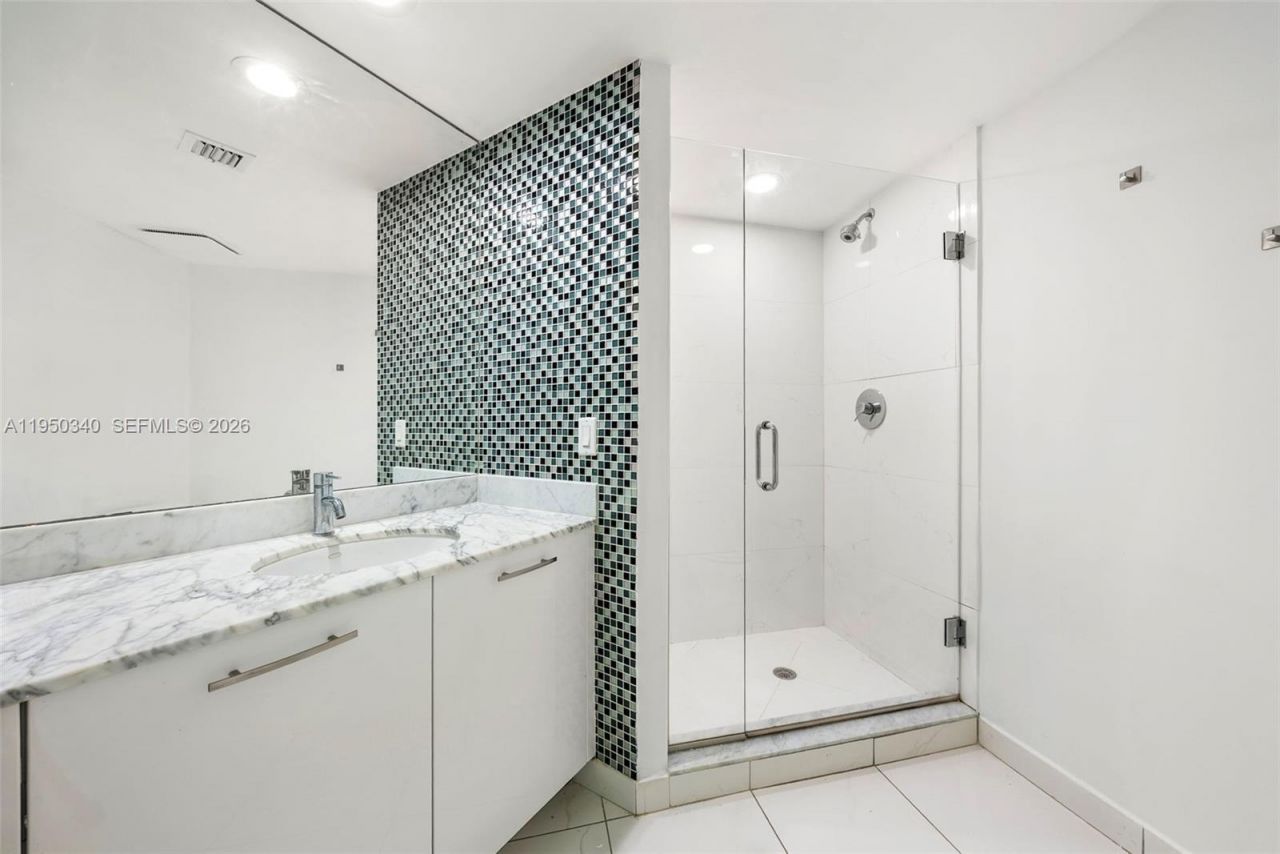 500 Brickell Ave, Unit 2901, Miami, FL 33131 Photo