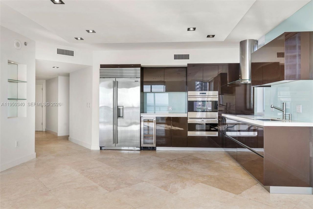 500 Brickell Ave, Unit 2901, Miami, FL 33131 Photo