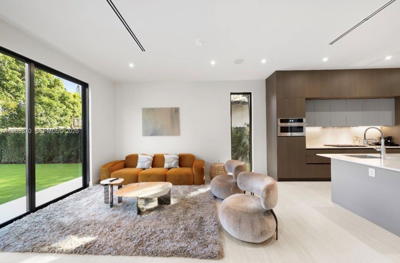 19701 NE 21st Ct, Miami, FL 33179 Photo