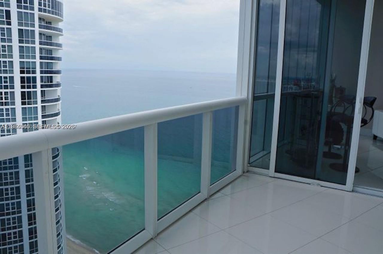18101 Collins Ave, Unit 5208, Sunny Isles Beach, FL 33160 Photo