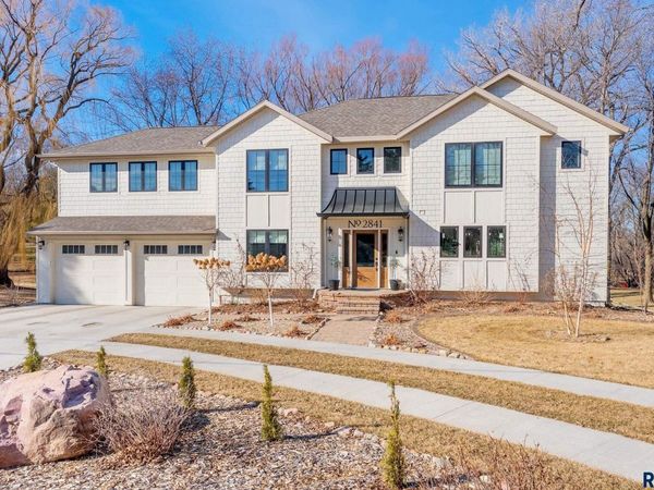 2841 E Old Orchard Trl, Sioux Falls, SD 57103