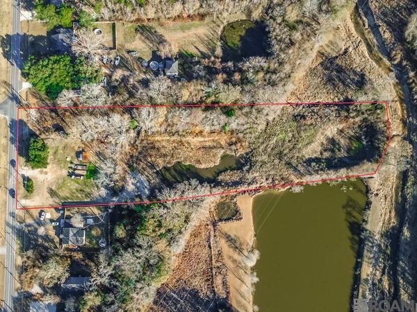 16430 Tiger Bend Rd, Baton Rouge, LA 70817