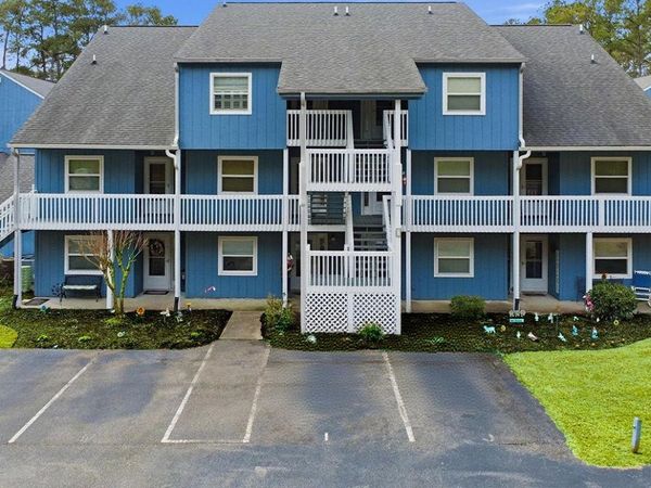 24 Boundaryline Dr. NW, Unit Apt C, Calabash, NC 28467