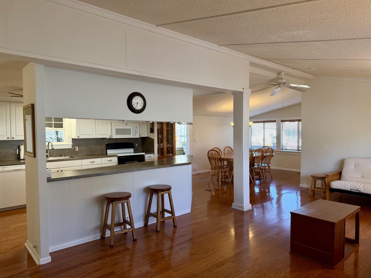 426 East Lake Dr.  Photo 9