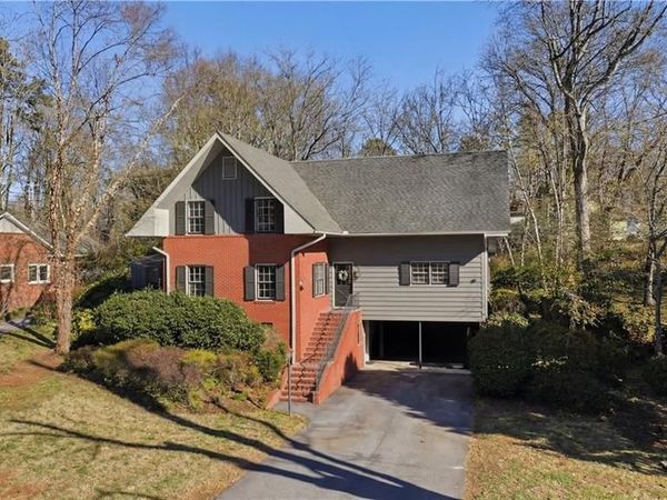 1040 Cantering Road , High Point, NC 27262