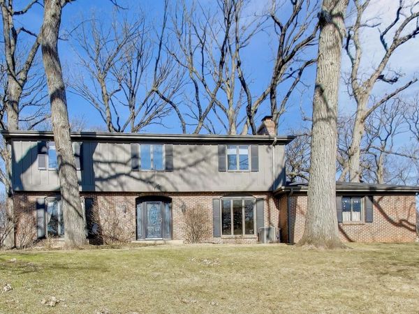 26W548 Prairie Avenue, Winfield, IL 60190