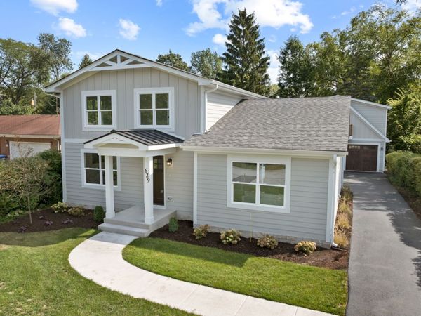 629 N Lincoln Avenue, Geneva, IL 60134