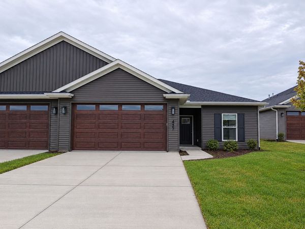 437 N 2ND Avenue, Eldridge, IA 52748