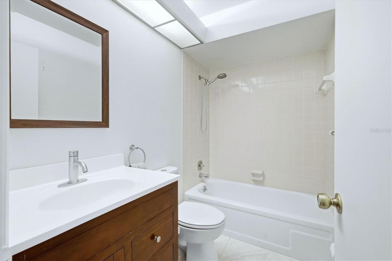 4819 Village Gardens Drive, Unit 110, Sarasota, FL 34234 Photo