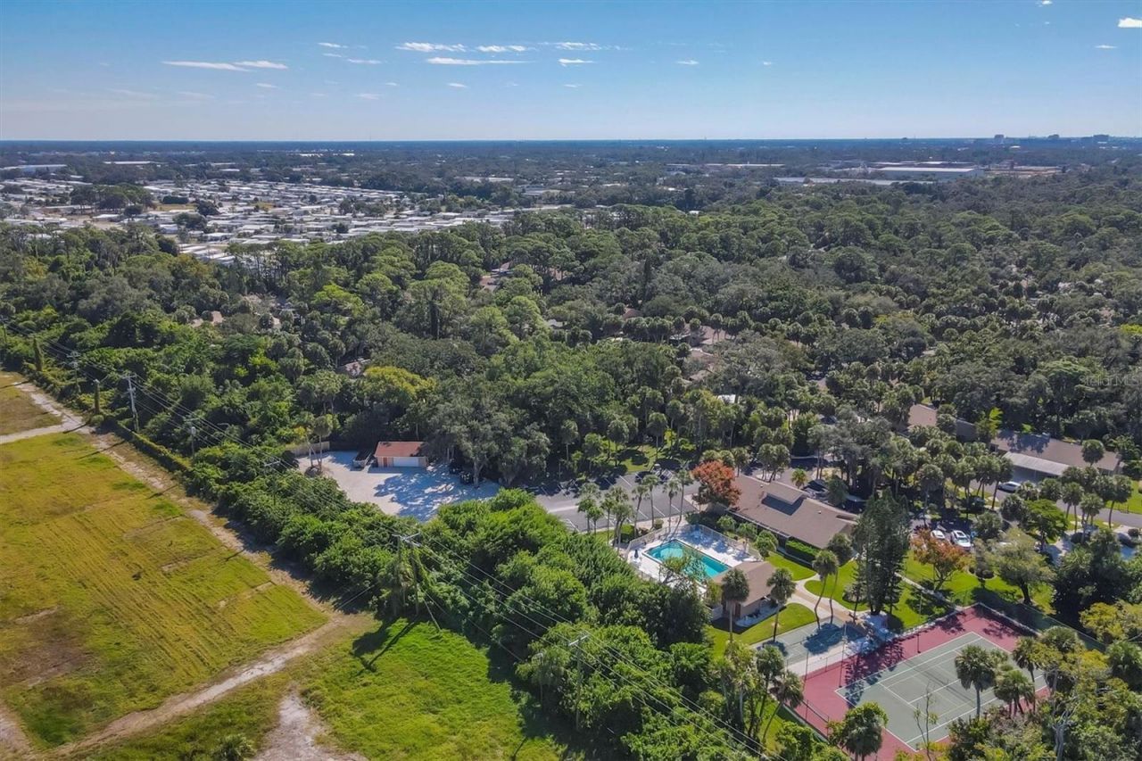 4819 Village Gardens Drive, Unit 110, Sarasota, FL 34234 Photo