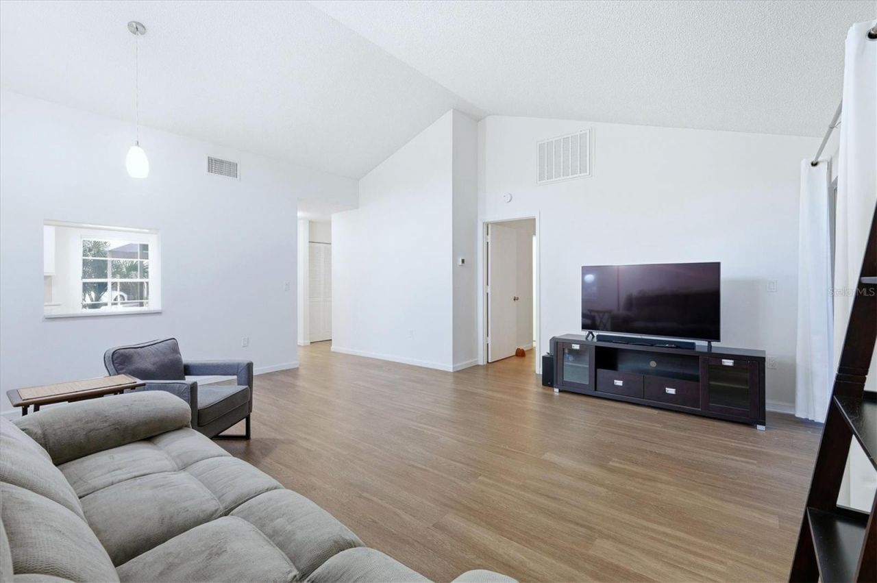 4819 Village Gardens Drive, Unit 110, Sarasota, FL 34234 Photo