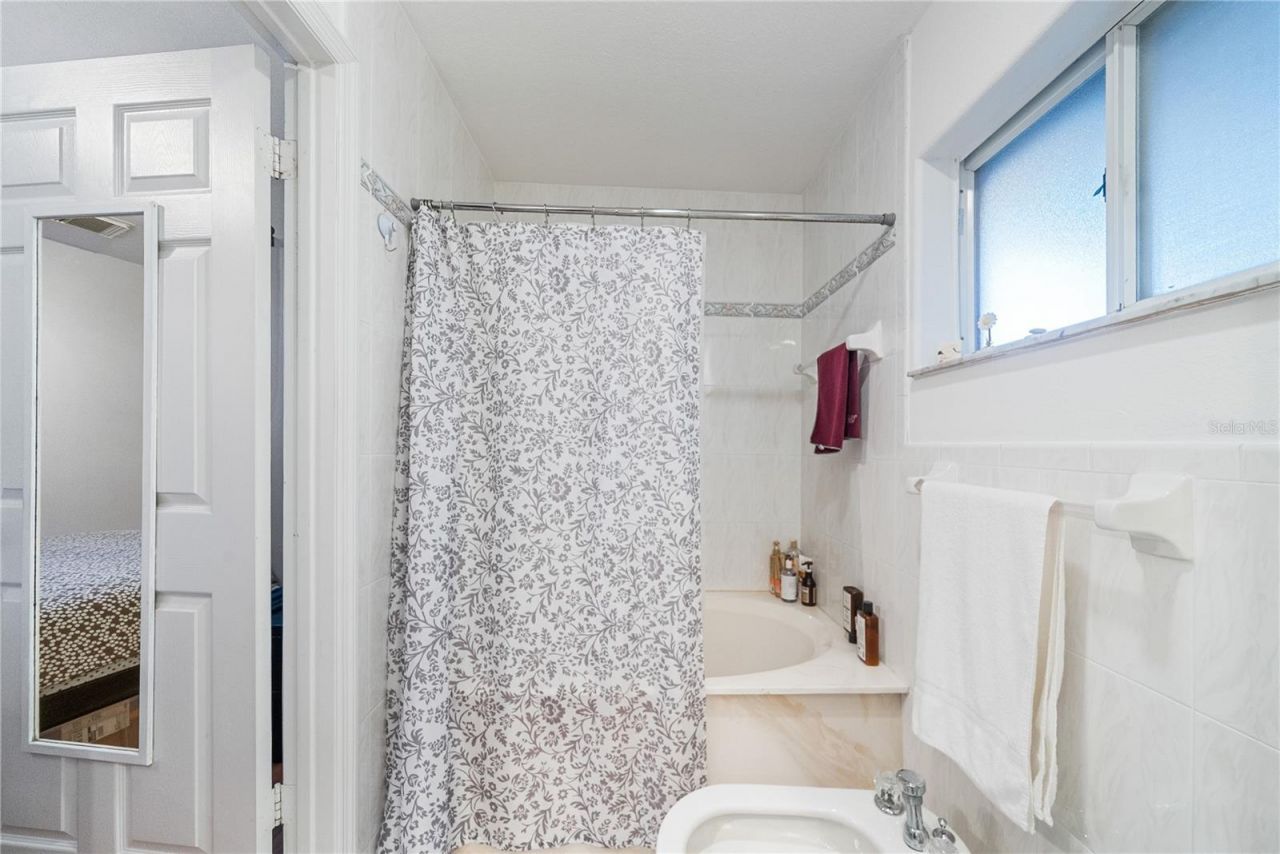 10095 NW 127th Street, Hialeah, FL 33018 Photo