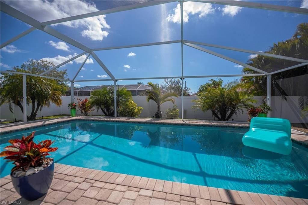 1814 SW 22nd Ter, Cape Coral, FL 33991 Photo