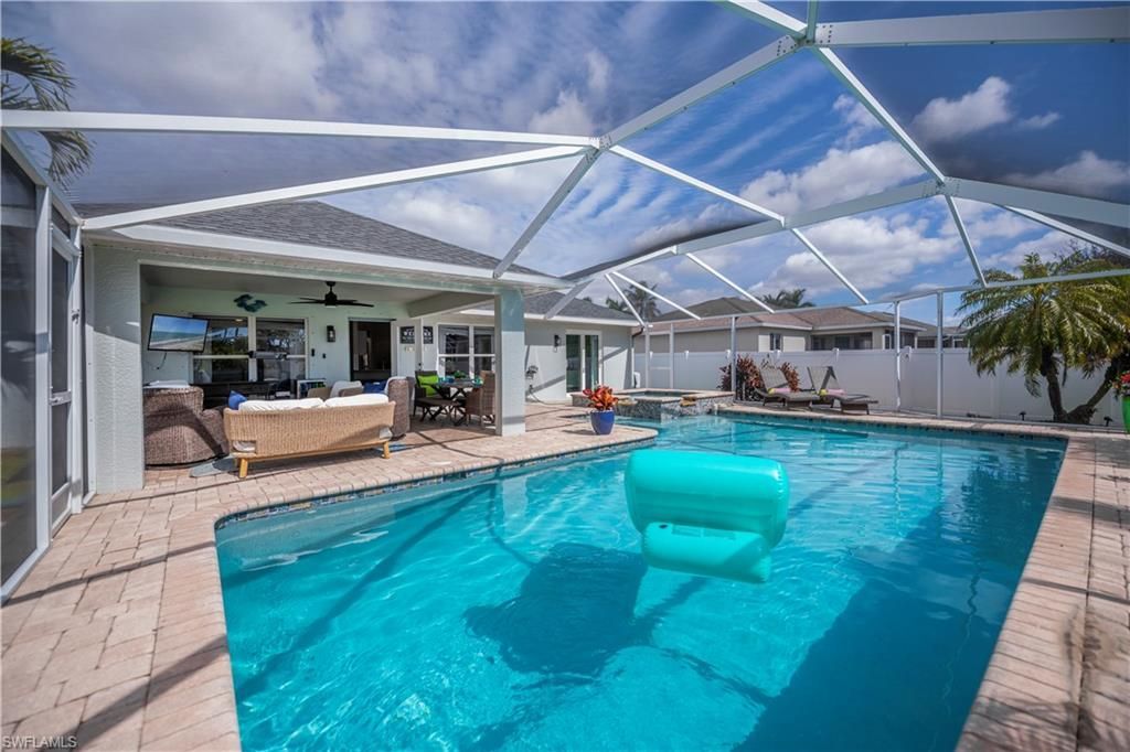 1814 SW 22nd Ter, Cape Coral, FL 33991 Photo