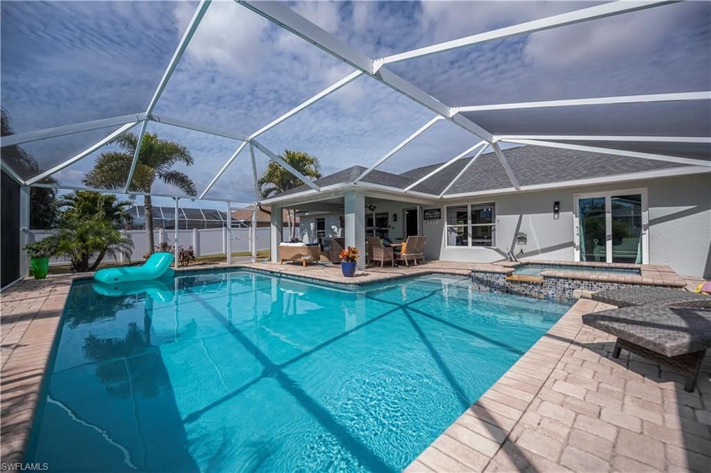 1814 SW 22nd Ter, Cape Coral, FL 33991 Photo