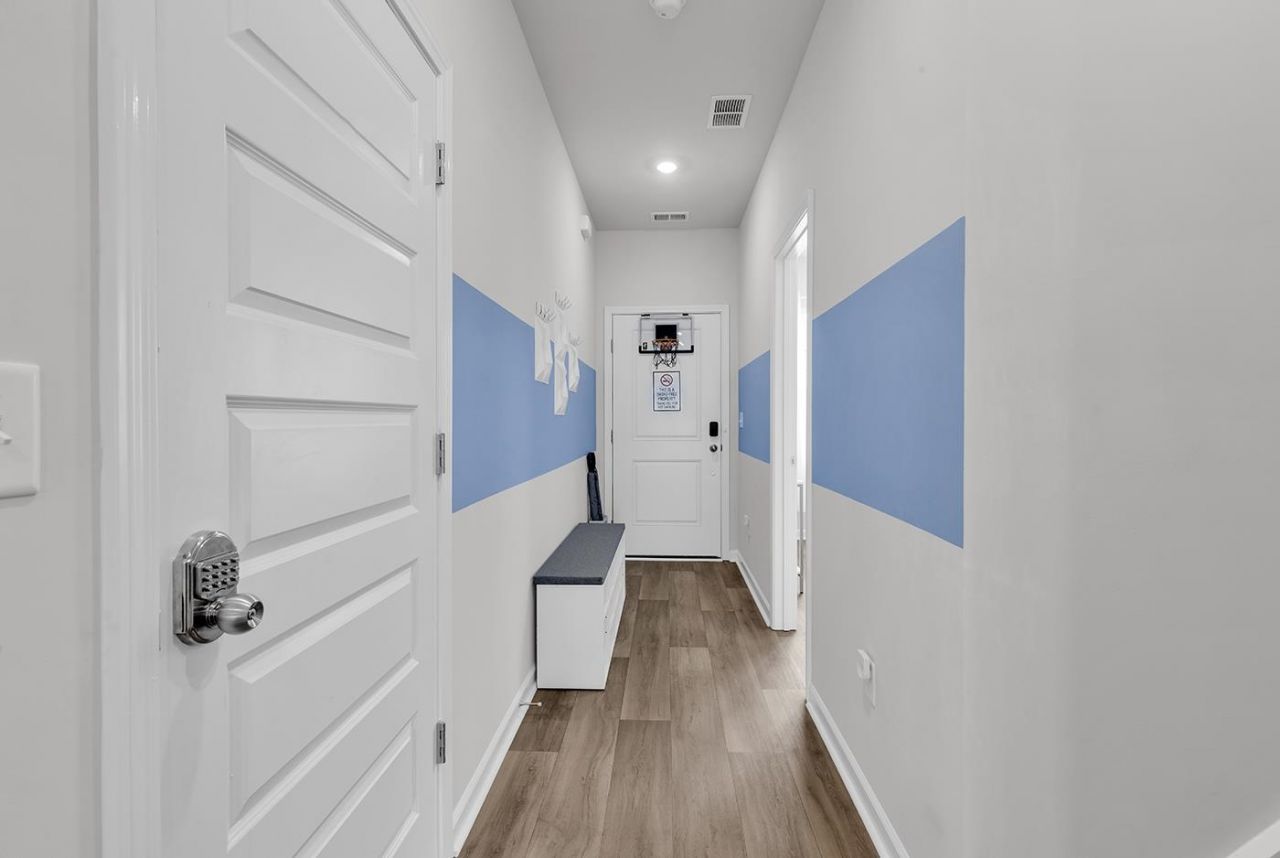 1391 Speedway St. Photo 10